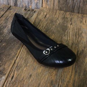 Black Flats with heart details